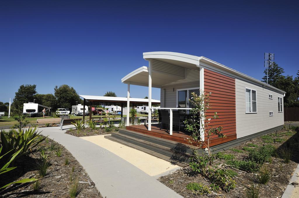 Nrma Stockton Beach Holiday Park Otel Oda fotoğraf