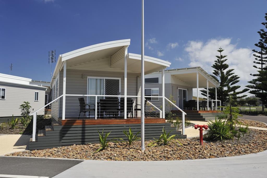 Nrma Stockton Beach Holiday Park Otel Oda fotoğraf